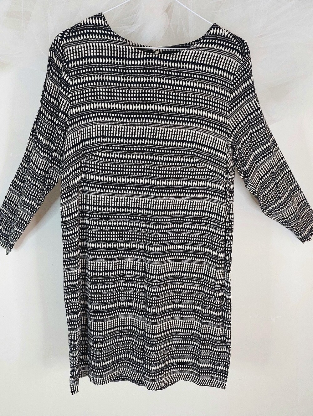 Mercer Madison Black White Geometric Shift Dress 100% Viscose 3/4 Sleeve Size M